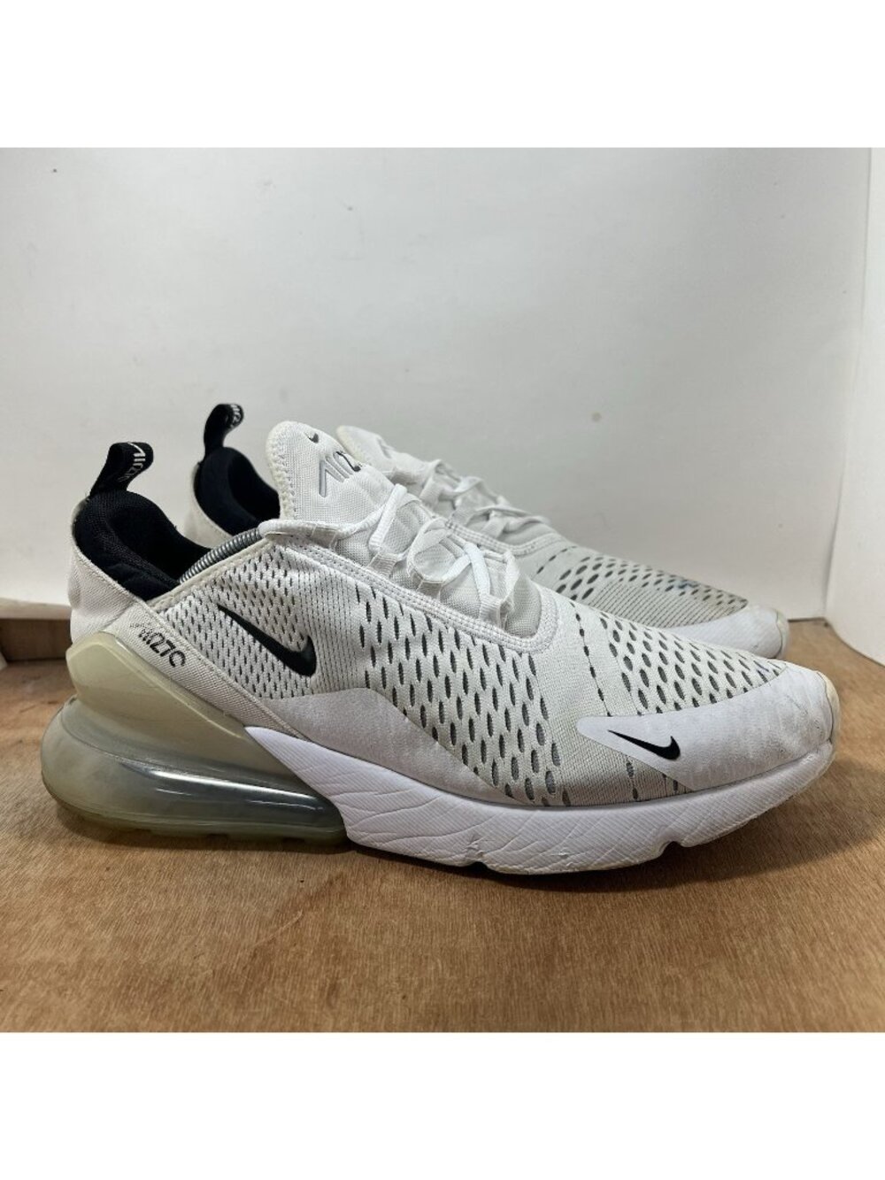 Nike Air Max 270 White Black Men's Size 13 Air Cushion Running Shoes AH8050-100